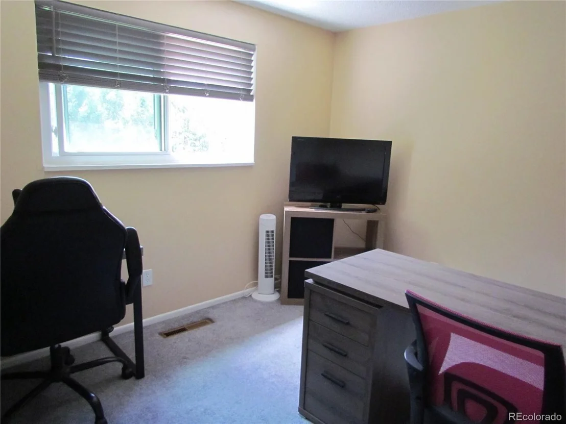Photo of 105 Cherry Cir