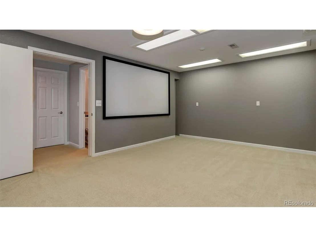 Photo of 1494 Deerpath Rd