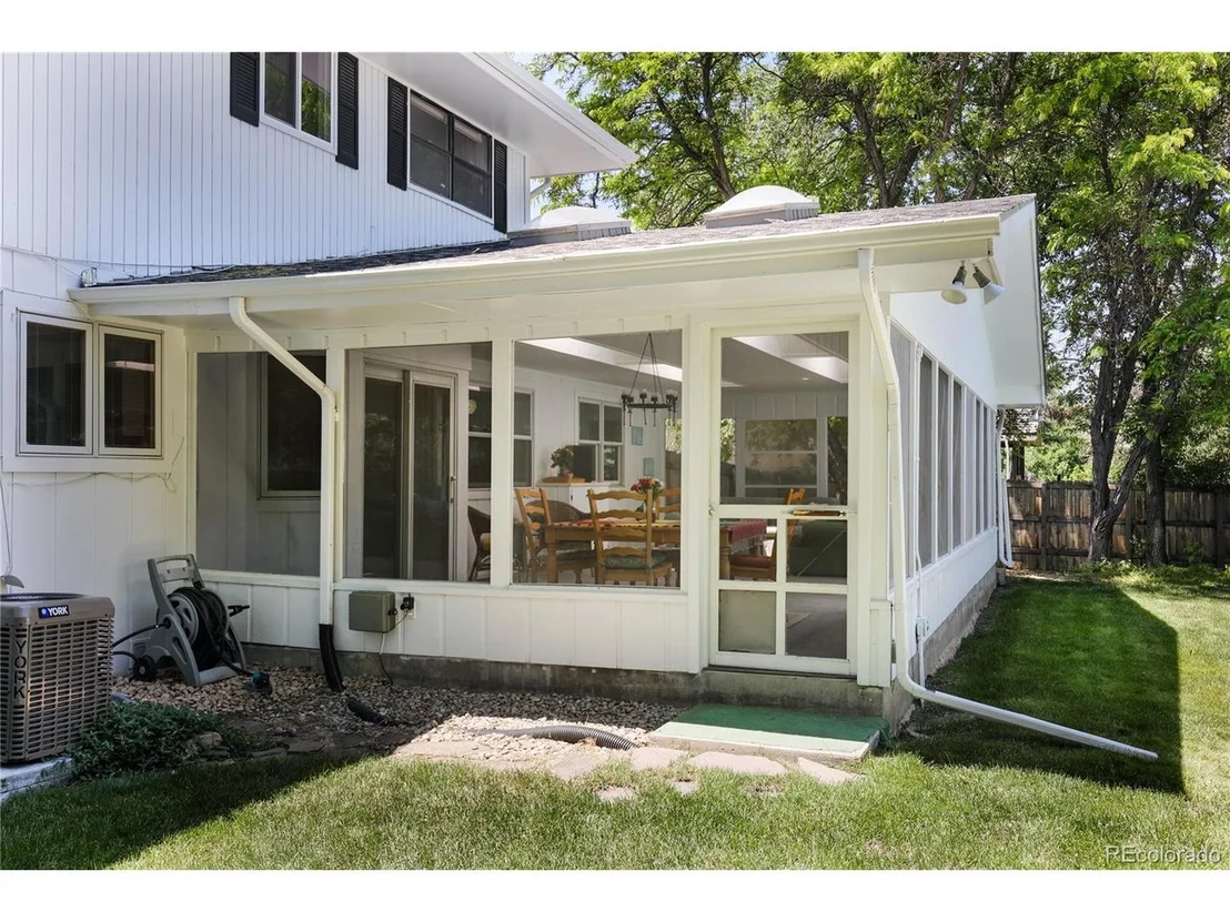 Photo of 6985 Harvest Rd