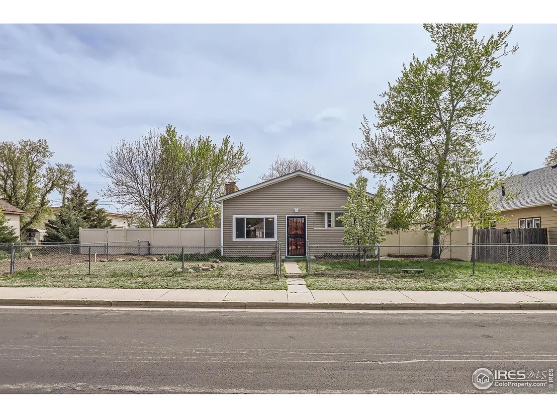 Photo of 214 2nd St
