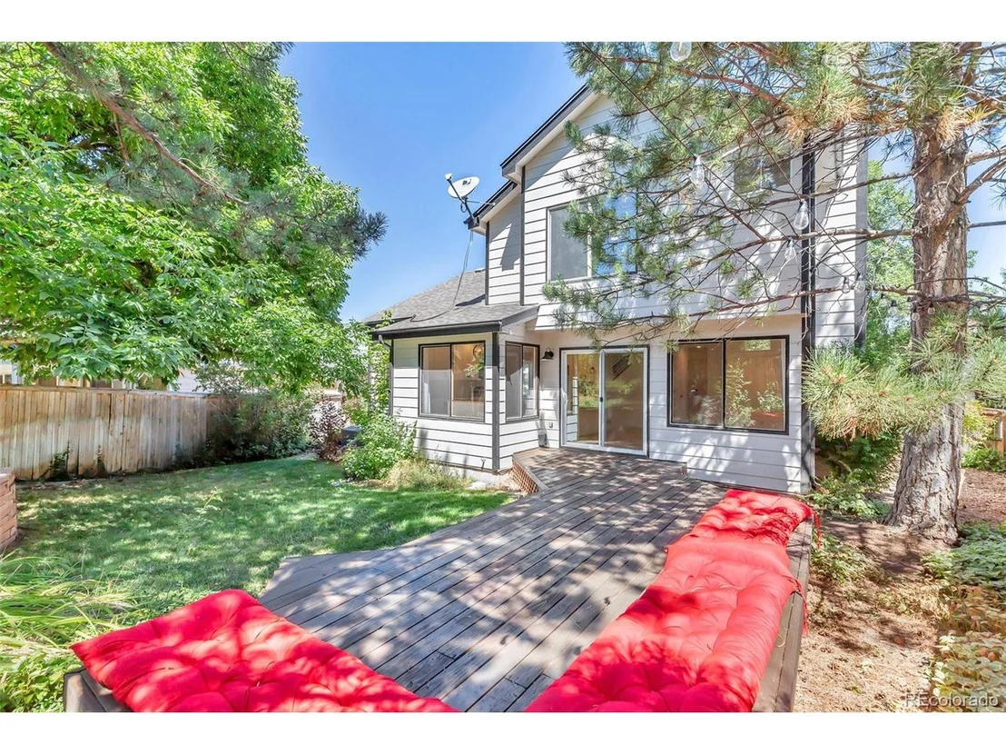 Photo of 9434 Hibiscus Dr