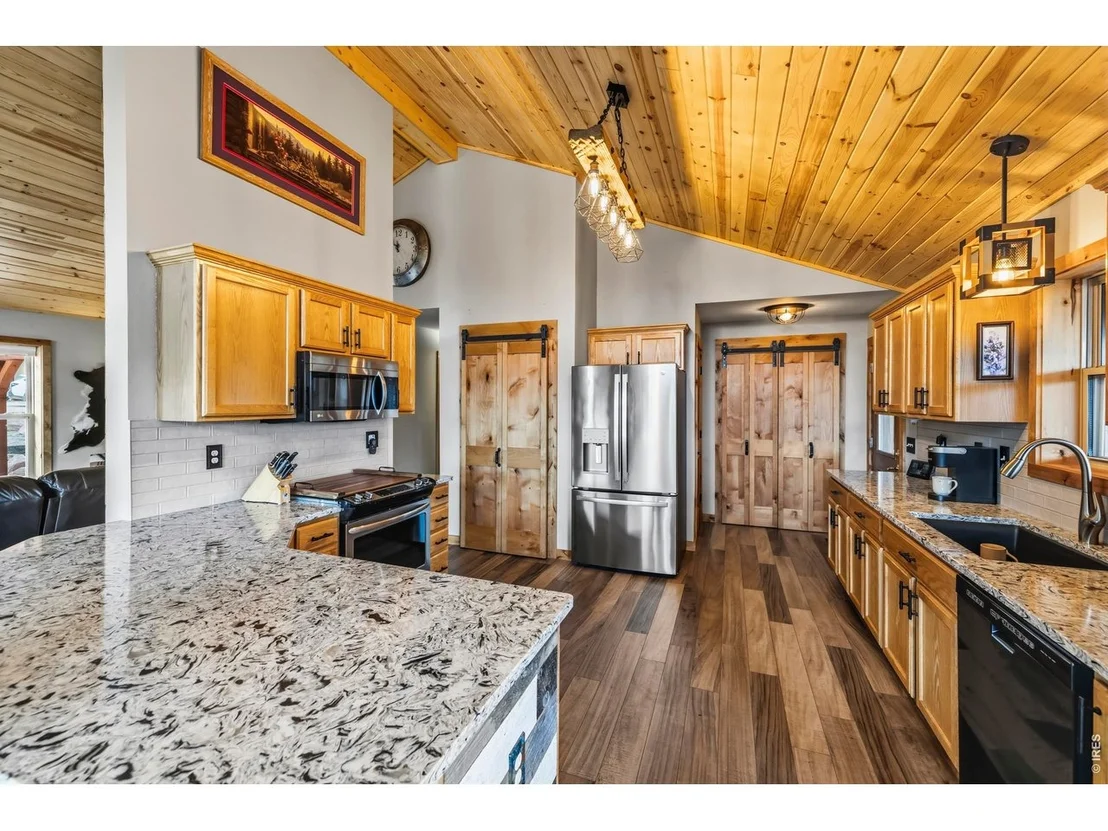 Photo of 557 Red Bluff Rd