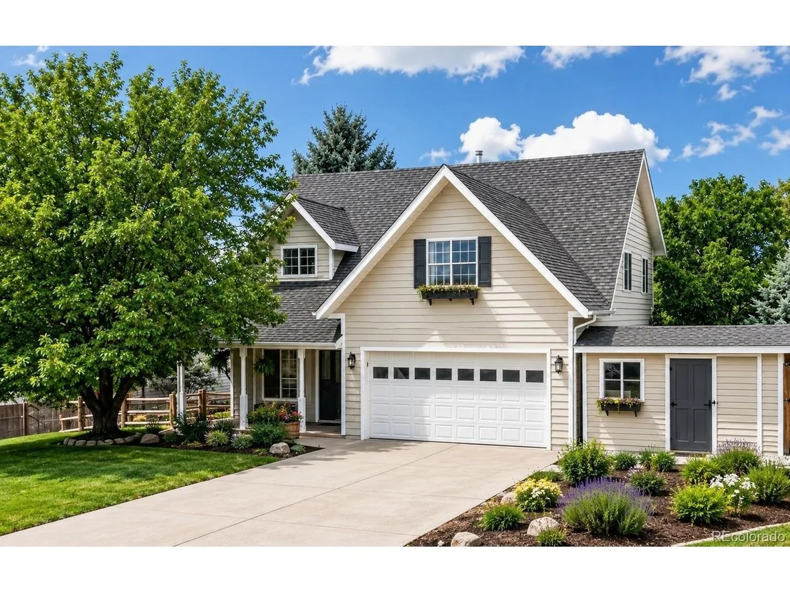 Photo of 853 Antler Point Ln