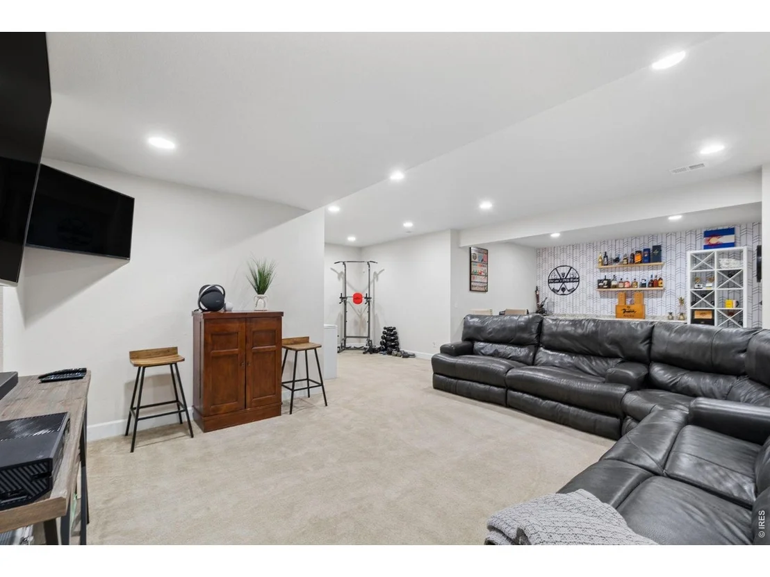 Photo of 6540 Empire Ave