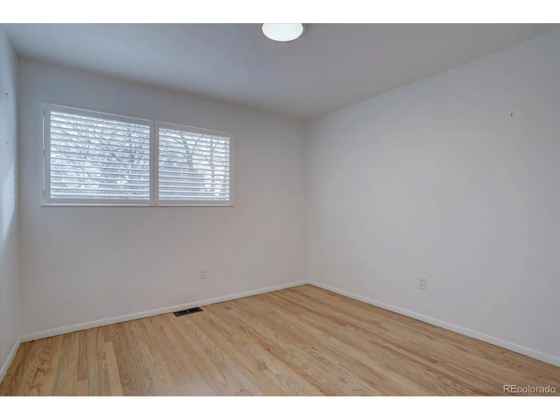 Photo of 7881 S Kit Carson Dr