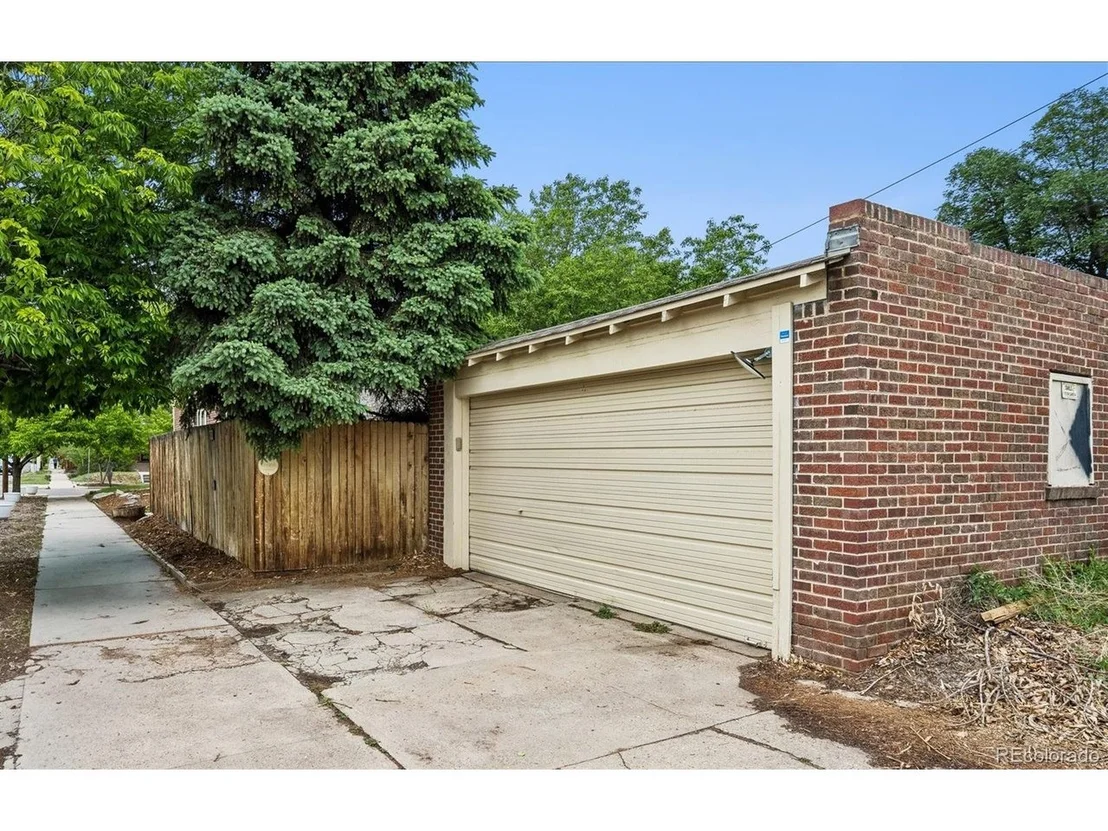 Photo of 1400 Elm St