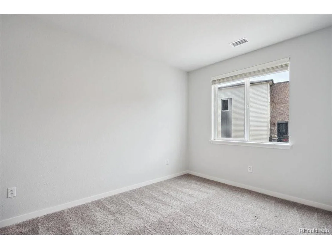 Photo of Unit 1206 at 487 Interlocken Blvd