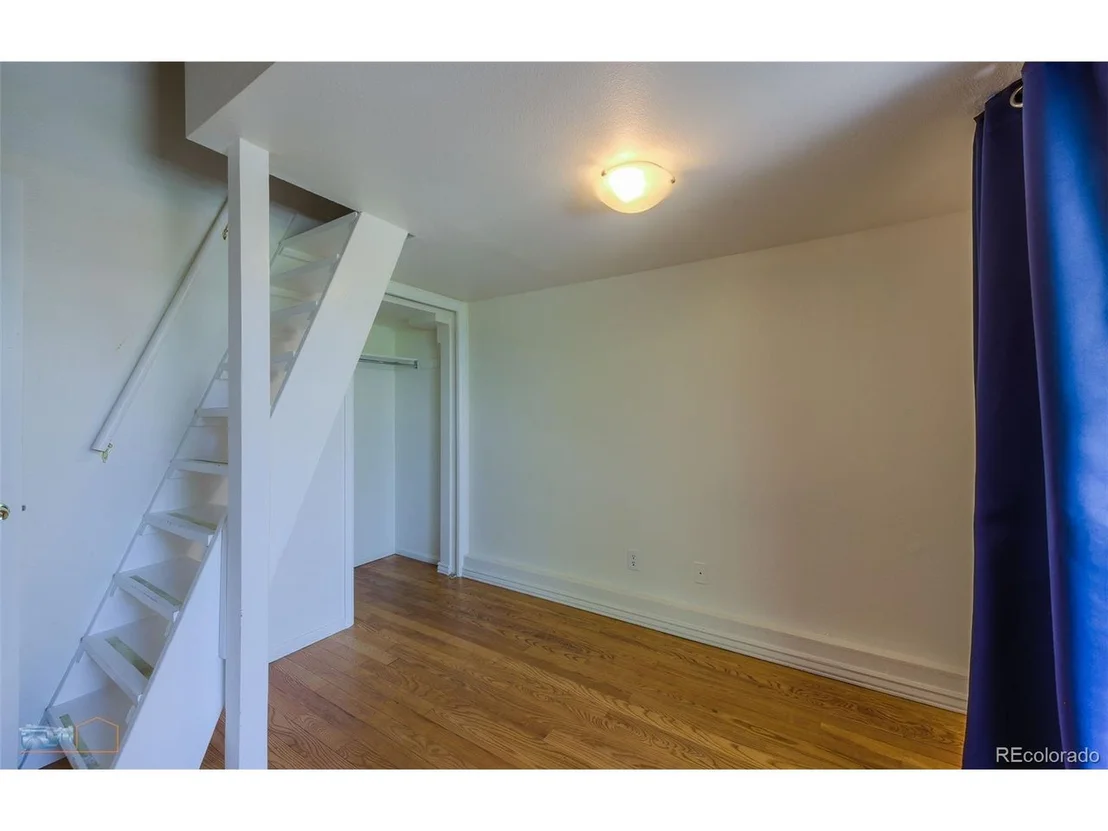 Photo of Unit 204 at 935 Broadway