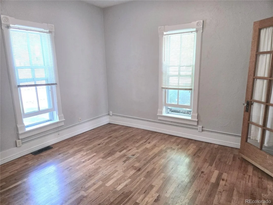 Photo of 1902 Grove St