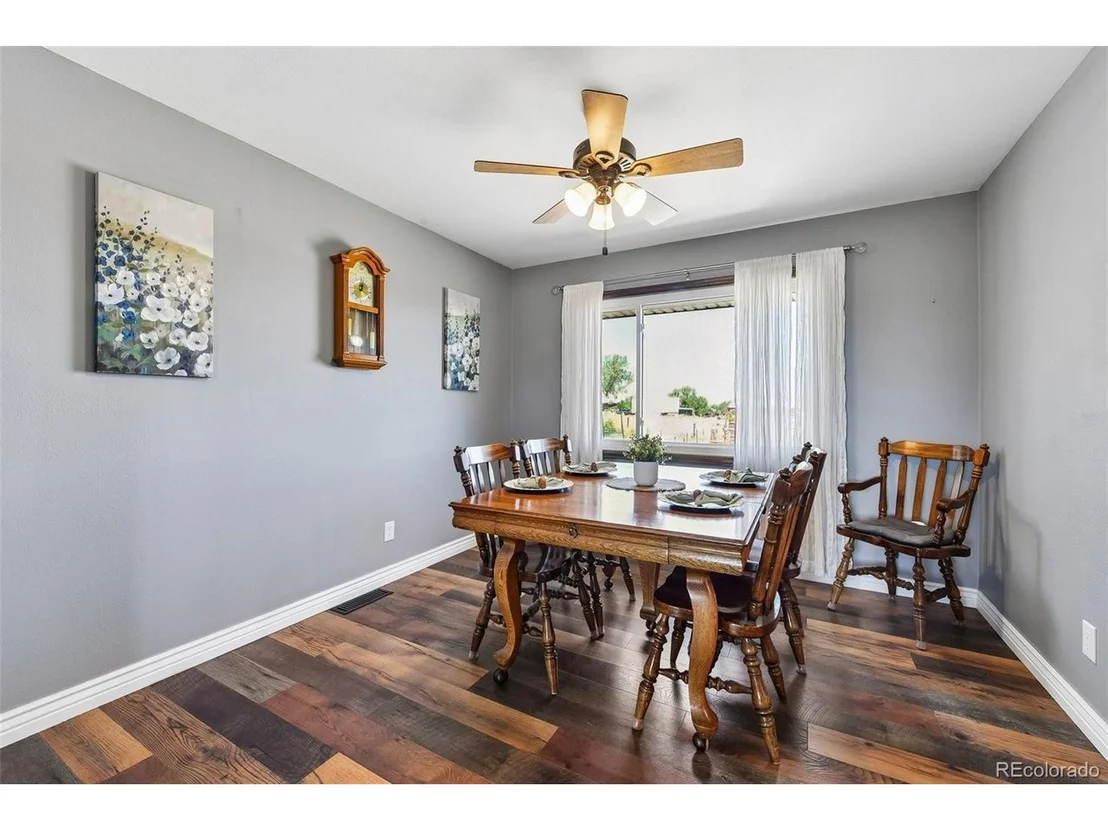 Photo of 17781 Sunset Ln
