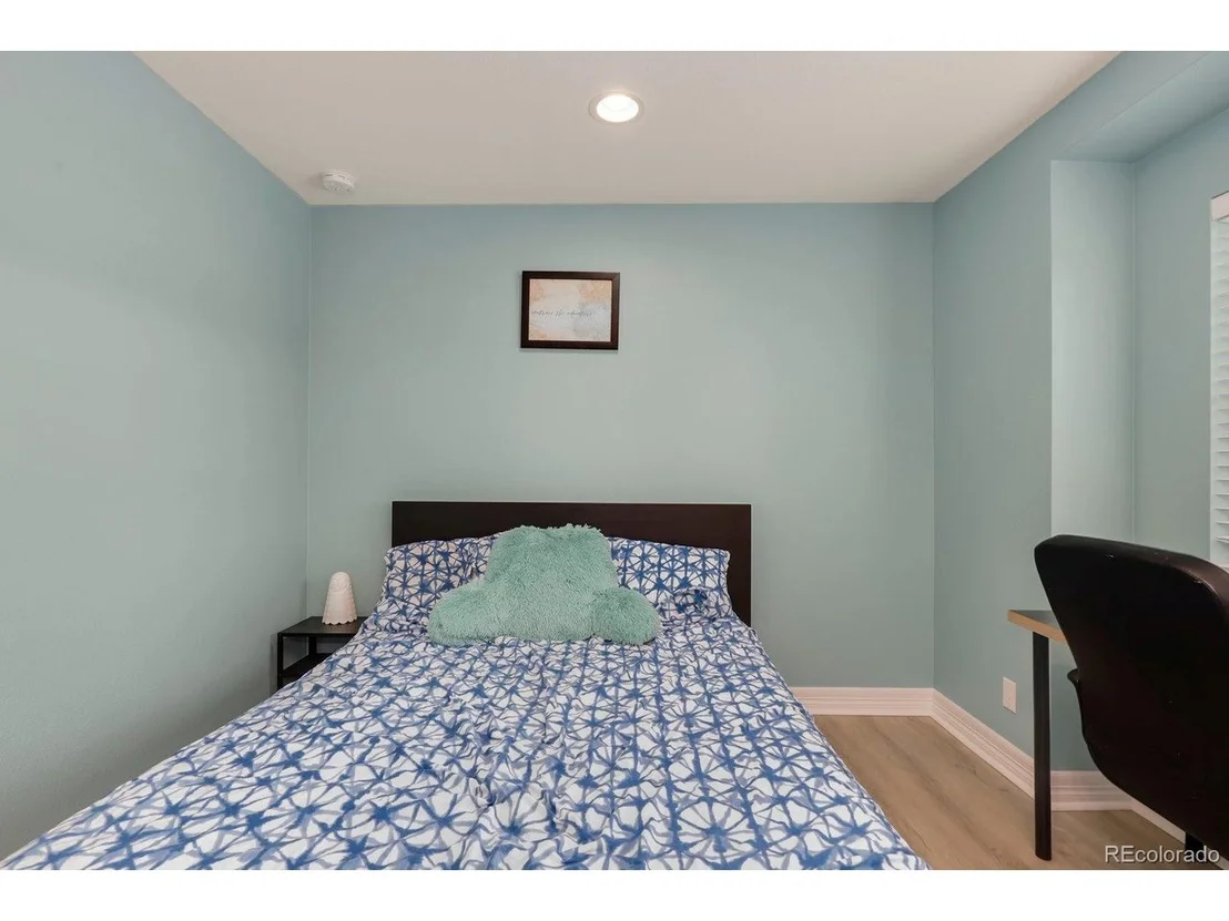 Photo of 6098 Raleigh Cir