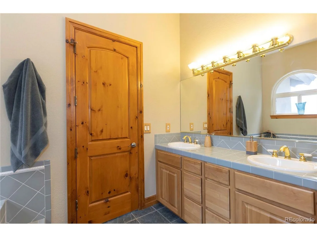 Photo of 948 Hamilton Creek Rd