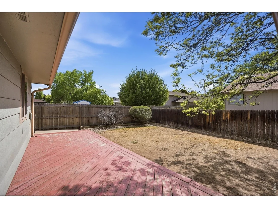 Photo of 1689 Geneva Cir
