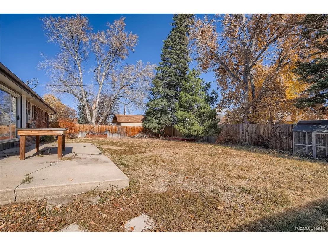 Photo of 6988 Carr Ct