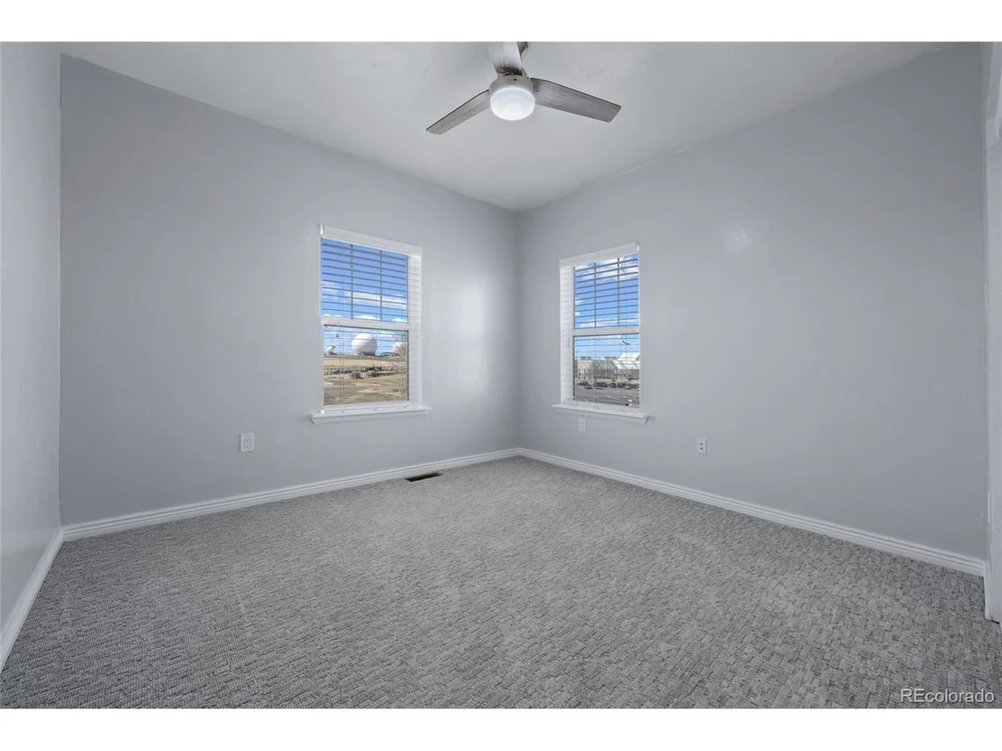 Photo of 21151 E Highway 30