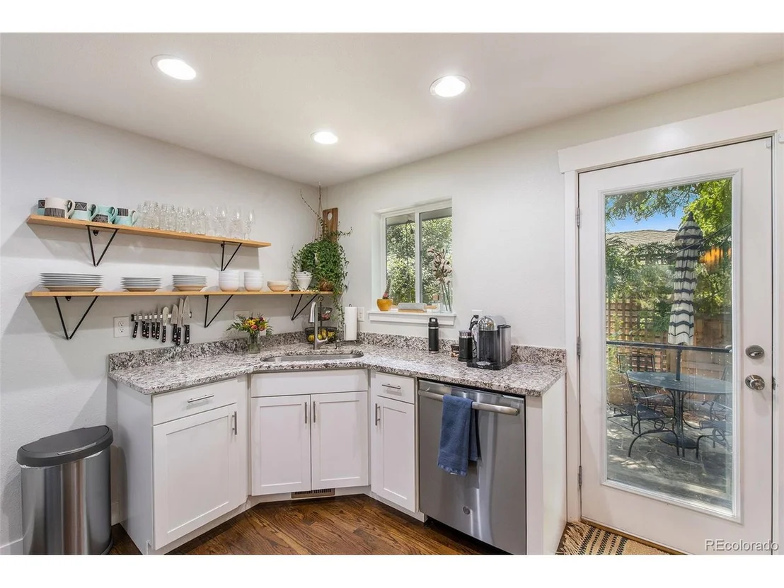 Photo of 6197 Flower St