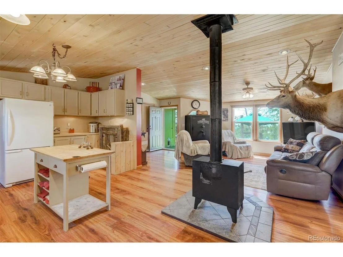 Photo of 100 Hawk Ln