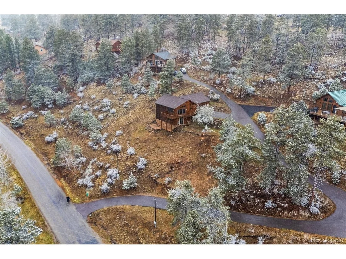 Photo of 745 N Pine Dr