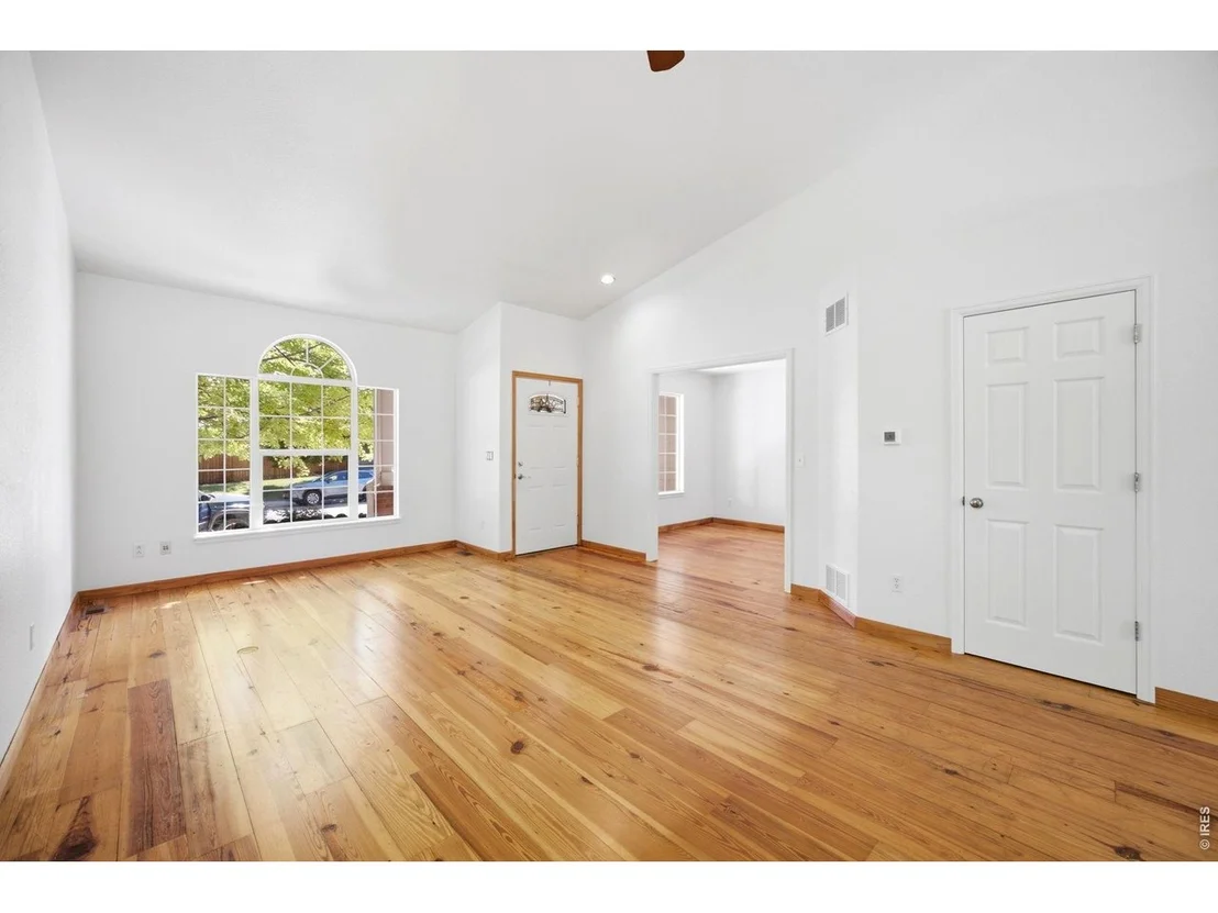 Photo of 726 Nelson Park Dr