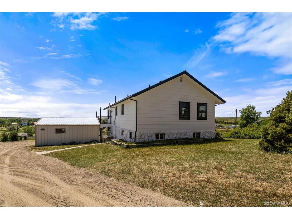 Photo of 940 Pinewicket Way