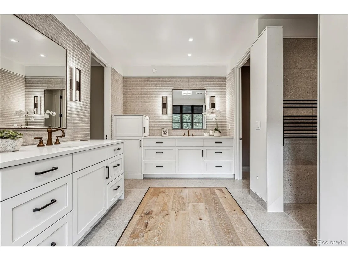 Photo of 33114 Upper Bear Creek Rd