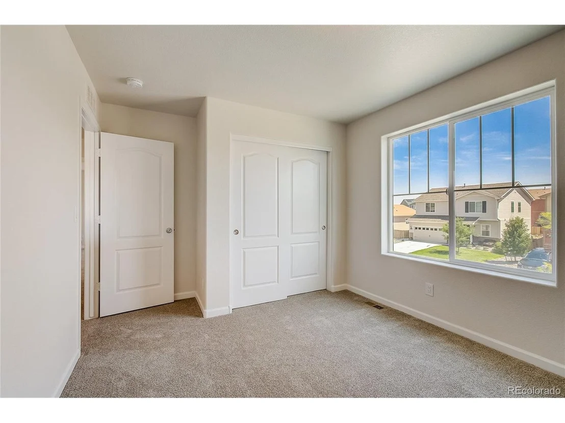 Photo of 9565 Dexter Ln