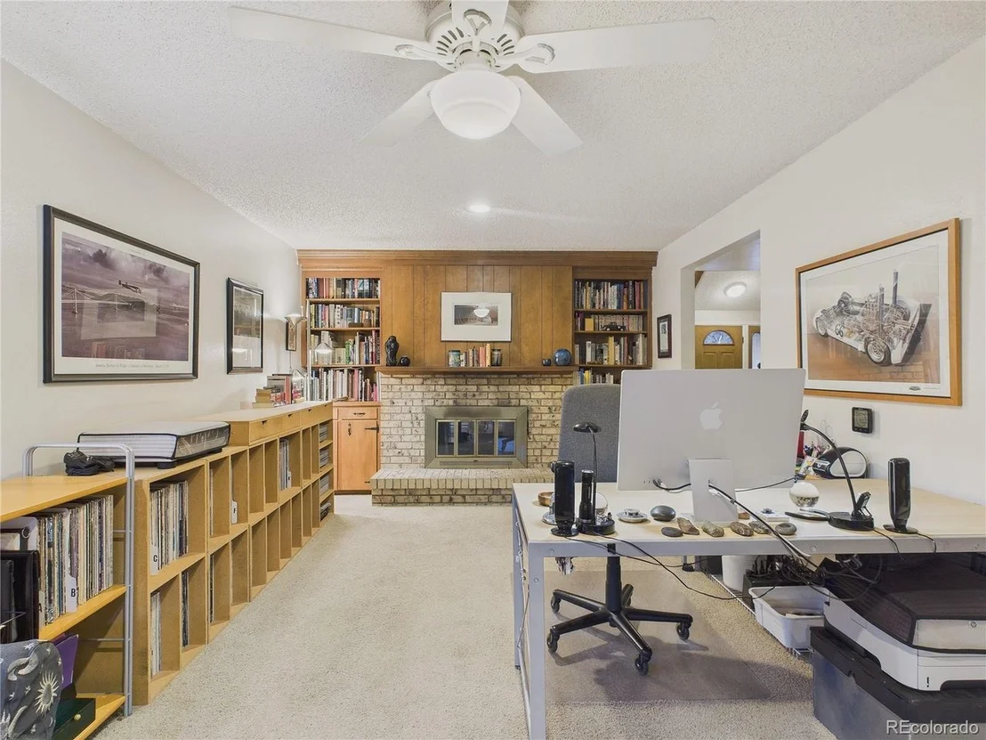 Photo of 9738 Sierra Dr