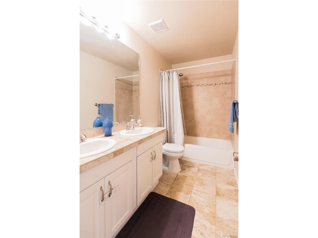 Photo of 3816 E 130th Cir