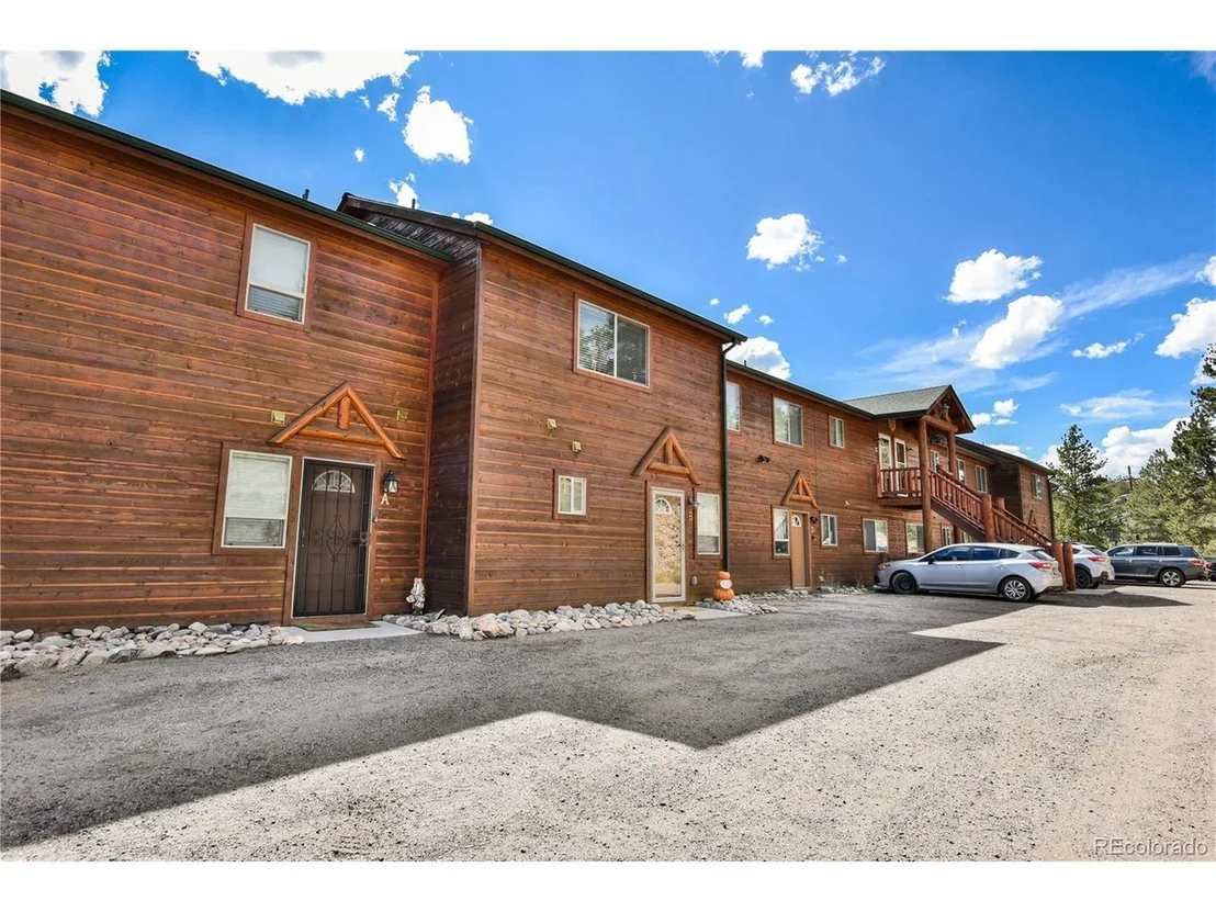 Photo of Unit B at 305 Virginia Rd