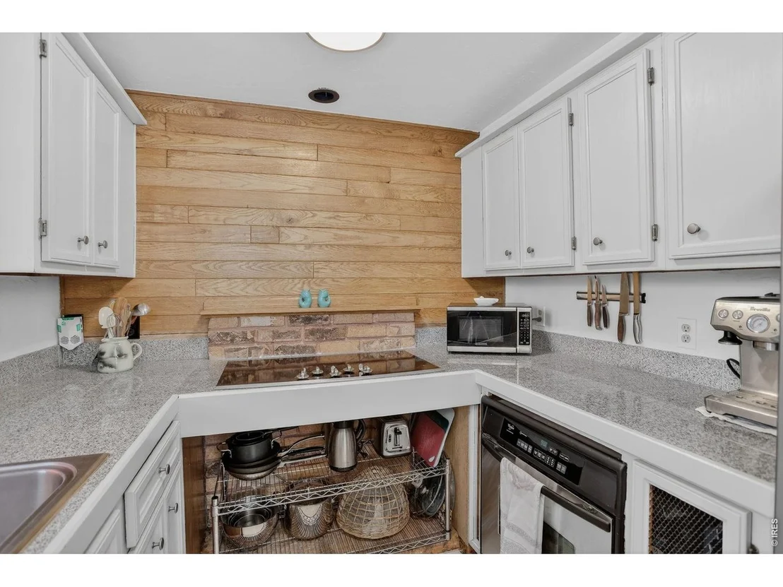 Photo of 760 Hickory Dr