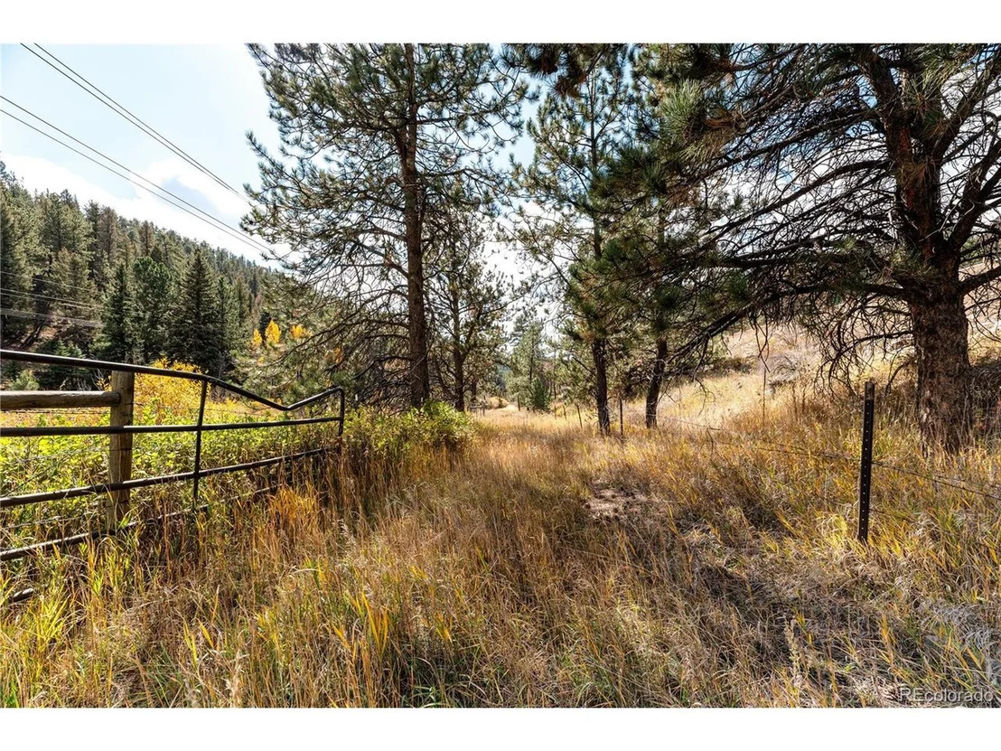 Photo of 31437 Evans View Ln