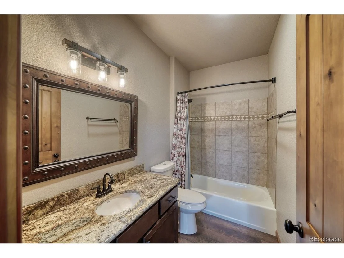 Photo of 101 Crestone Mesa Dr