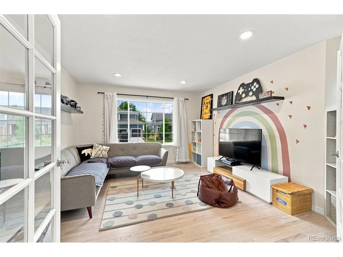 Photo of 10670 Singleleaf Ct