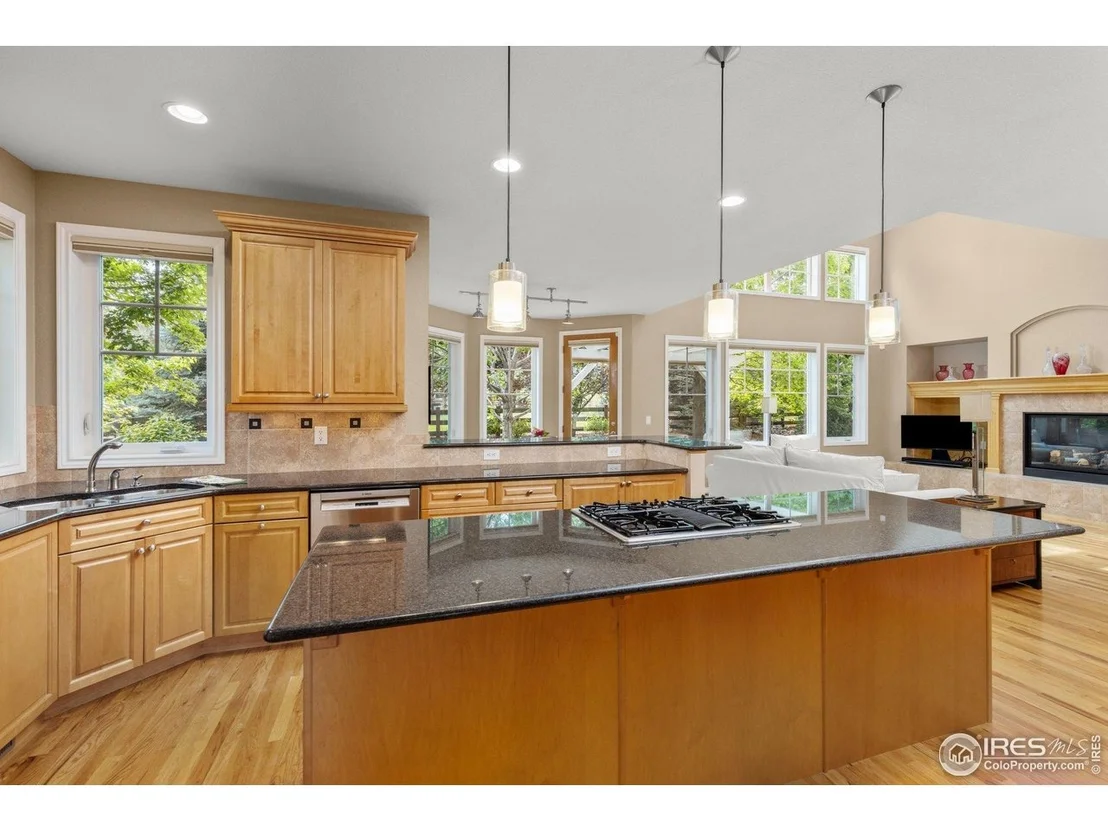 Photo of 1231 Hawk Ridge Rd