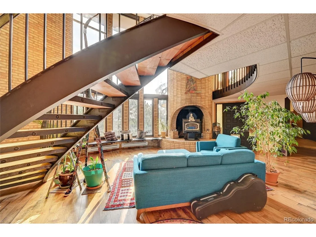 Photo of 218 Anemone Dr