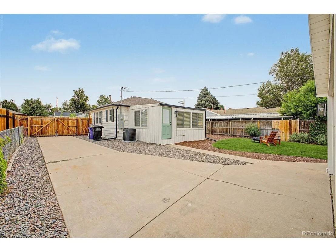 Photo of 3070 W Ford Pl