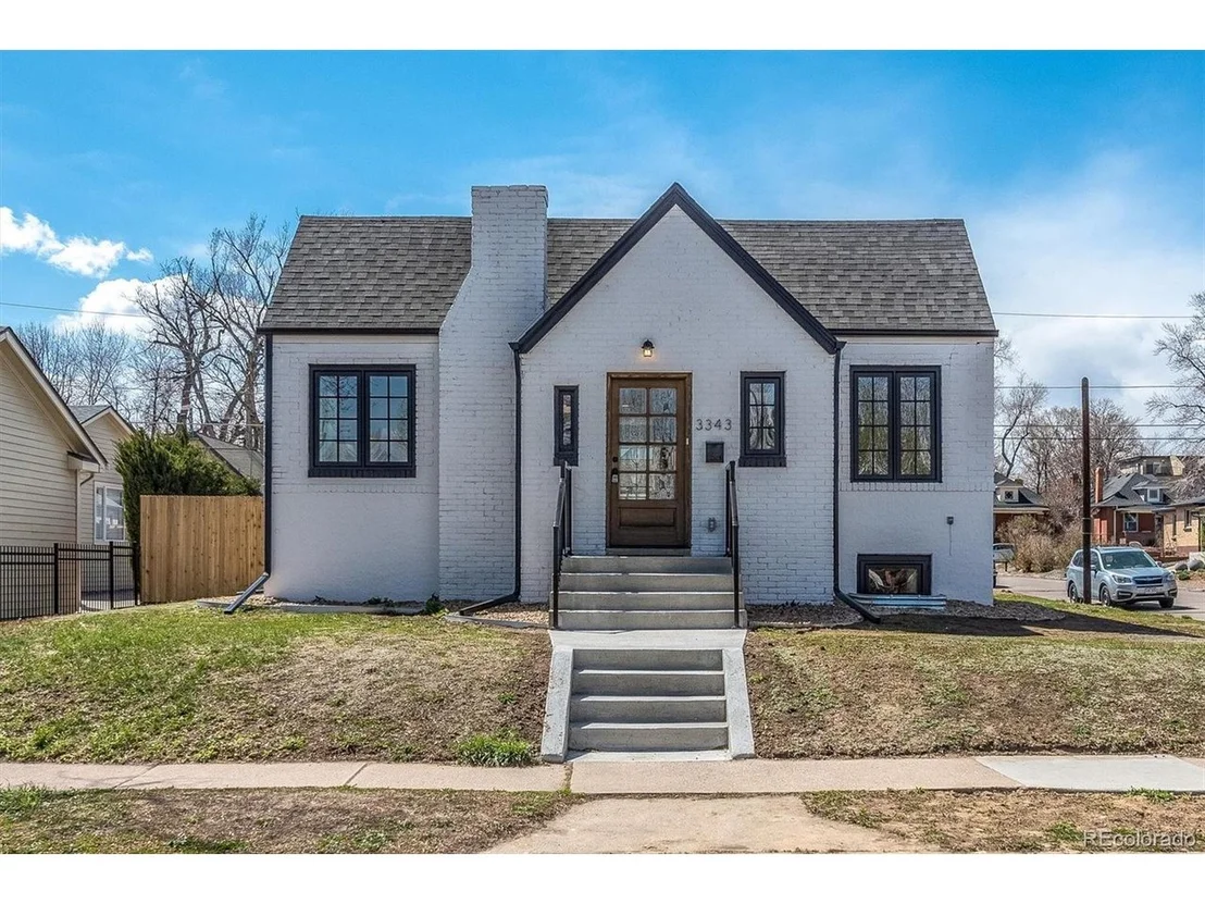 Photo of 3343 Lowell Blvd