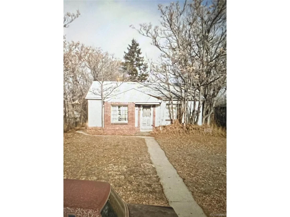 Photo of 1361 W Custer Pl