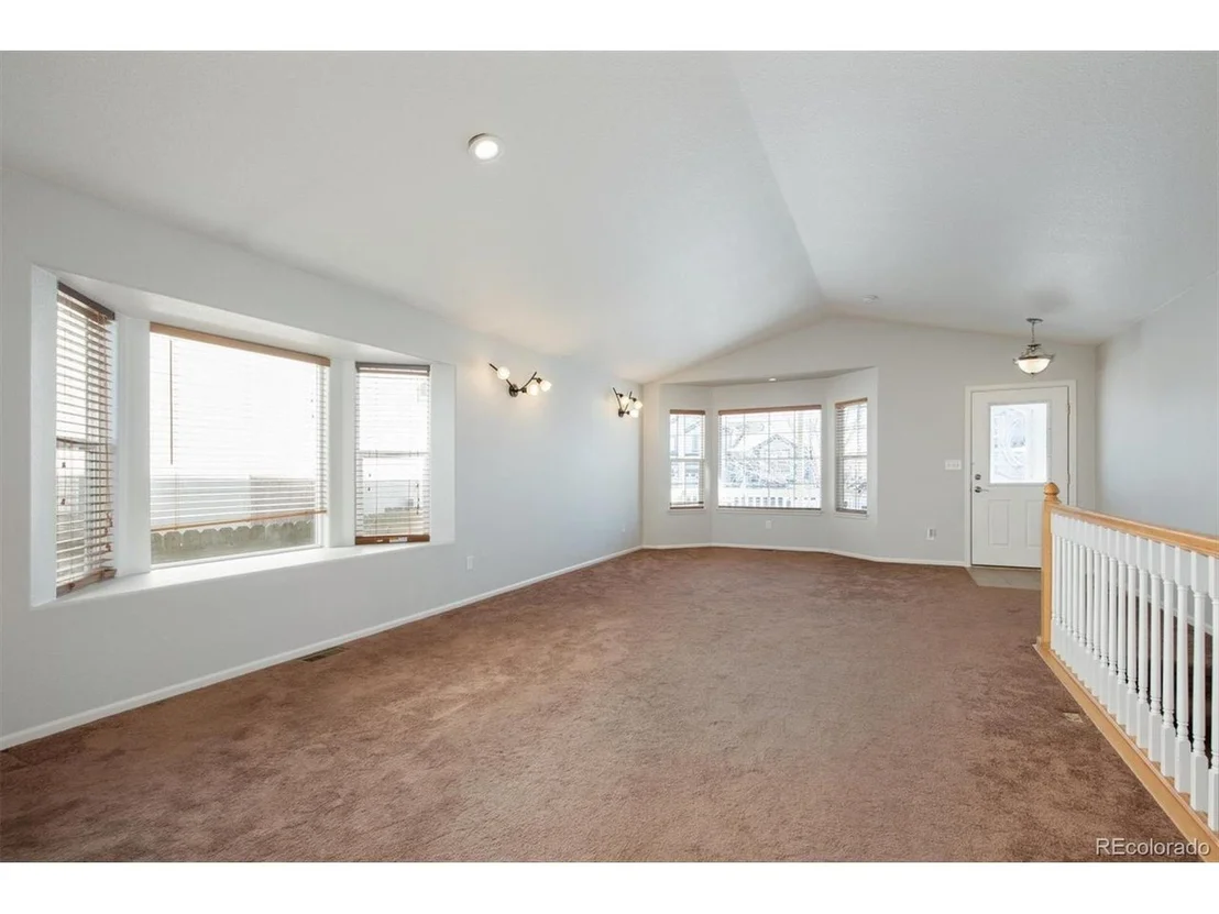 Photo of 314 Sandstone Dr