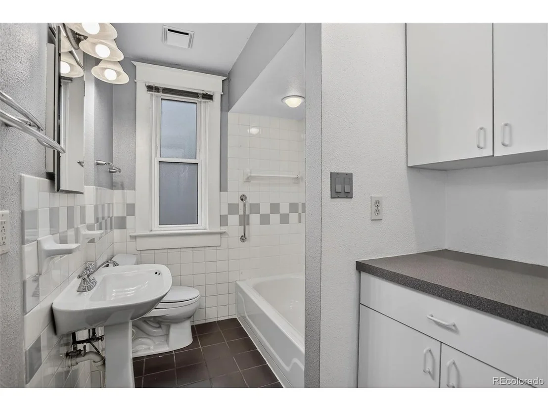 Photo of 4250 Hooker St