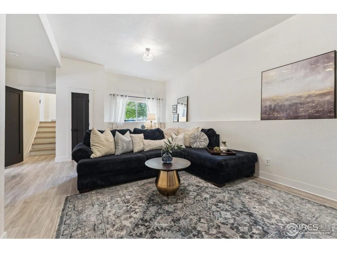 Photo of 824 Aztec Dr