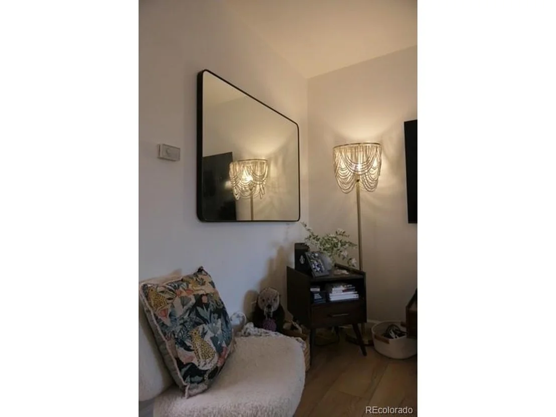 Photo of Unit 303 at 830 20th St