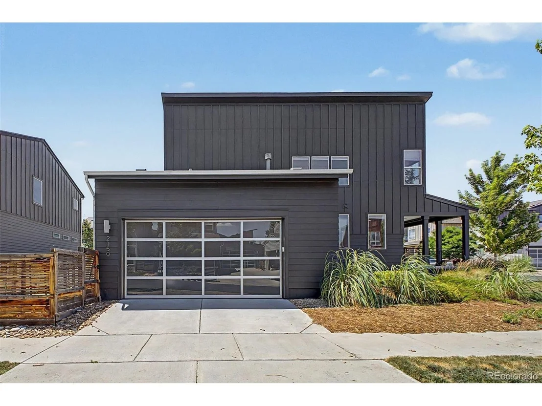 Photo of 2150 W 67th Dr