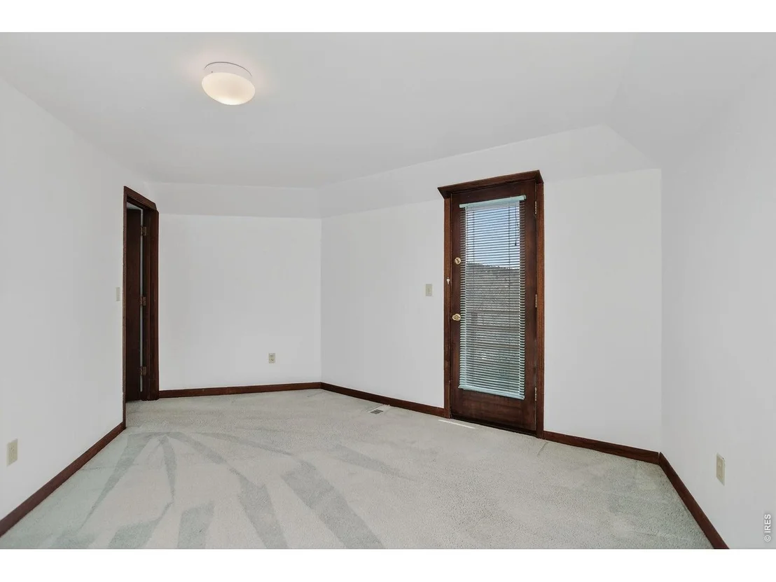 Photo of 215 Ewald Ave