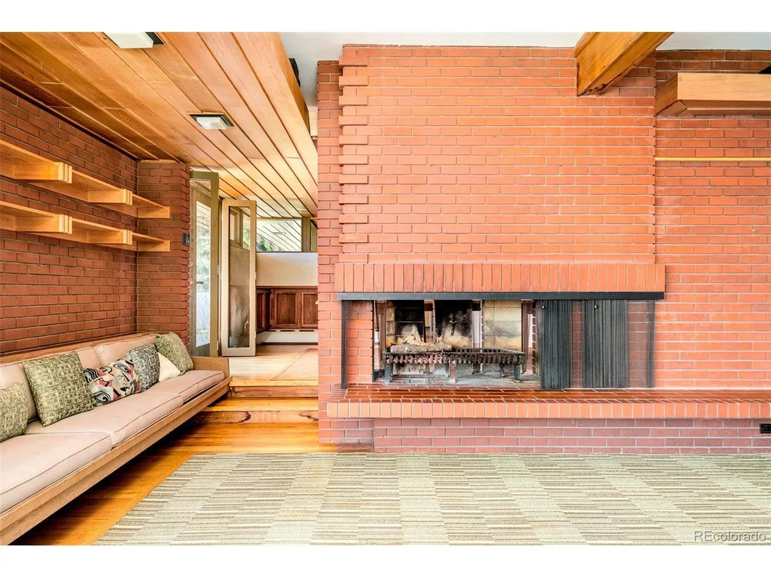 Photo of 14596 Foothill Rd