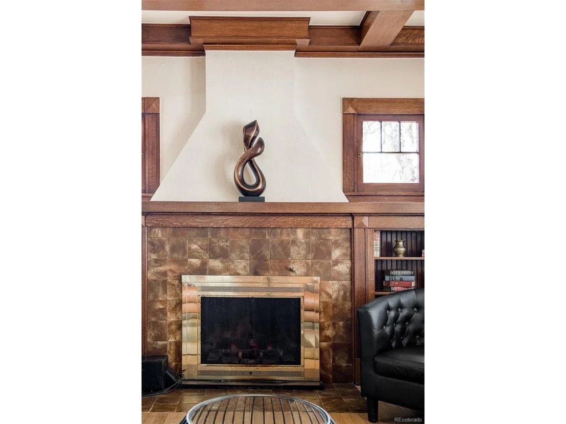Photo of 2556 Eudora St