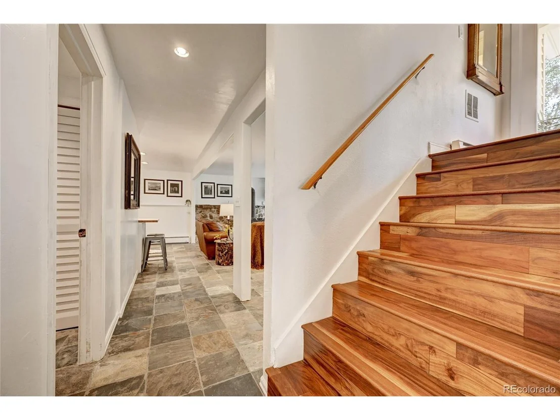 Photo of 6549 Modoc Ln