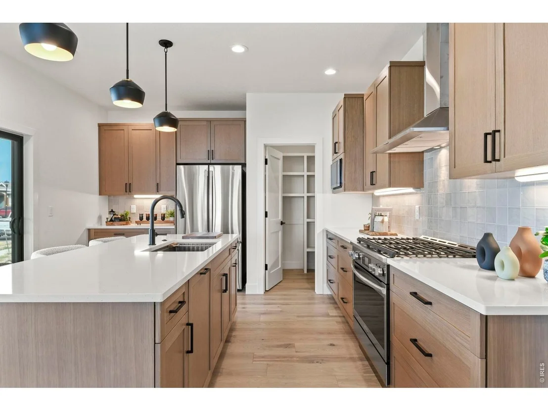 Photo of 1424 Burt Ave