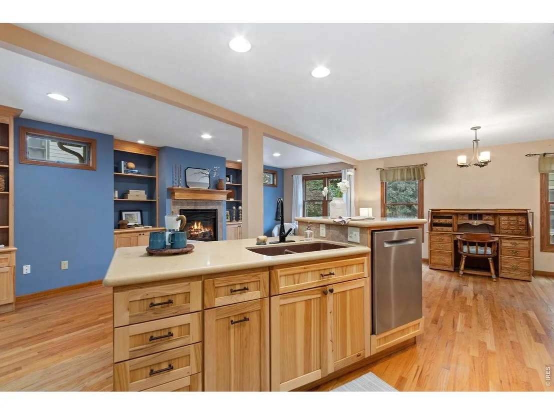 Photo of 1562 Faraday Cir