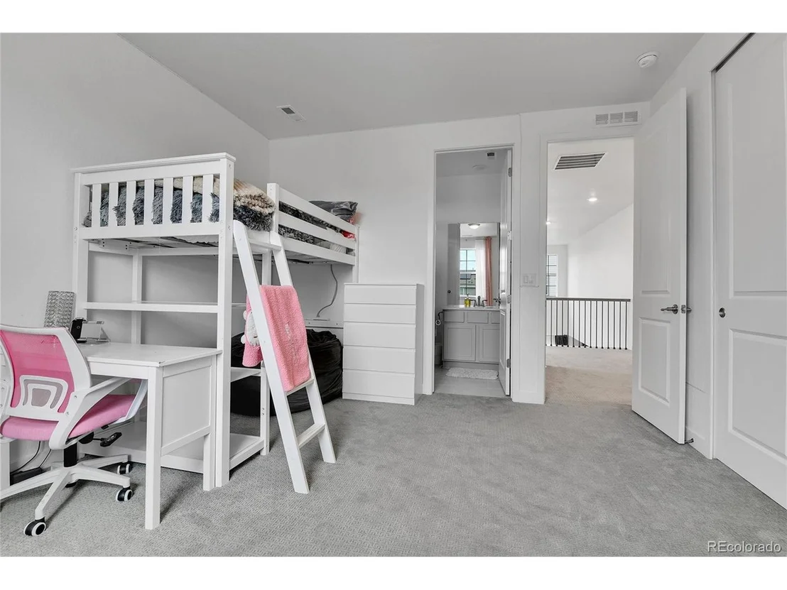 Photo of 22472 E Narrowleaf Cir